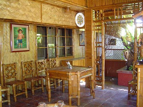 Resort White Castle And Balibago